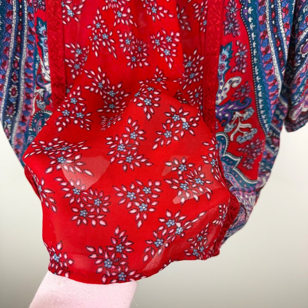 Bila Red Paisley Crochet Trim Blouse Medium Peasant Bandana Lightweight Boho - Picture 3 of 10